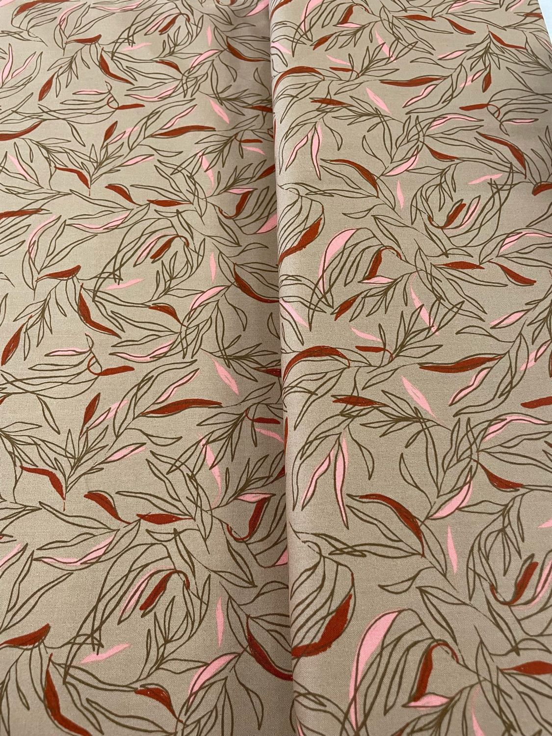 Moda - Foraged, Found & Hand Me Down - Leaves