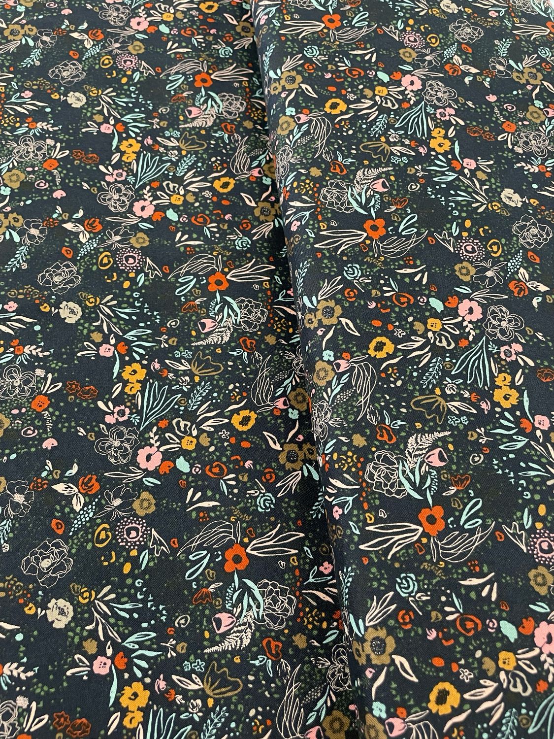 Moda - Foraged, Found & Hand Me Down - Small Floral