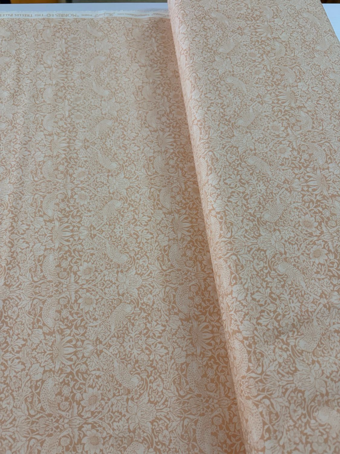 Tonal Strawberry Thief - Sweetbriar