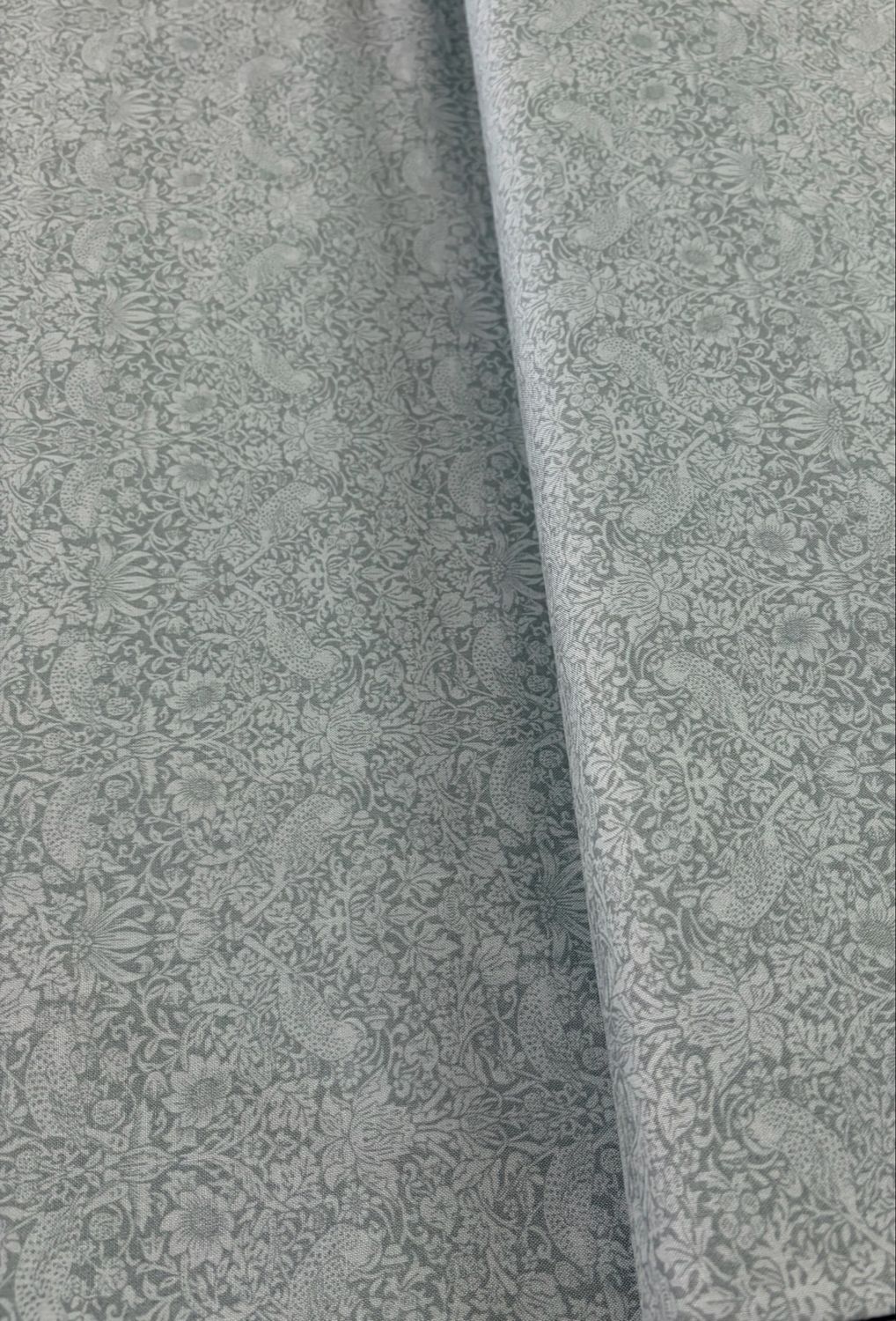 Tonal Strawberry Thief - River Wandle