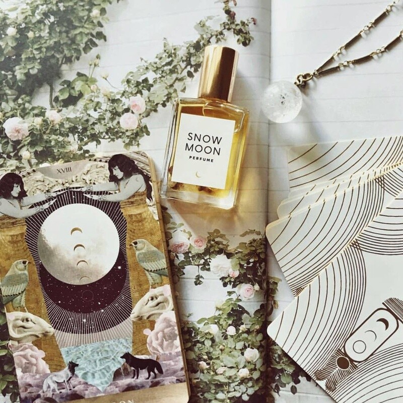 Snow Moon Perfume