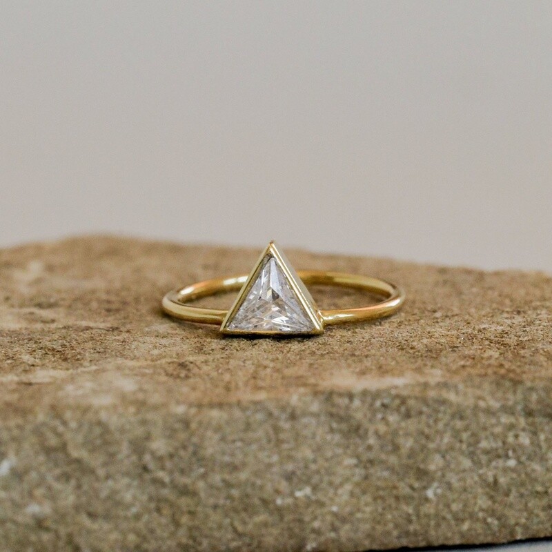 Triangle Ring, Color: Gold, Size: 6