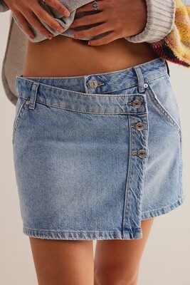 Wynne Denim Skirt, Color: Light Indigo, Size: 25