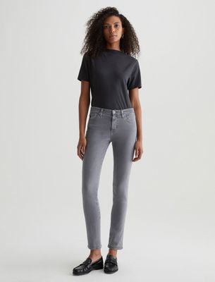 The AG Prima Cigarette Jean is a modern, slim-fitting denim style that offers a flattering, tailored look. 