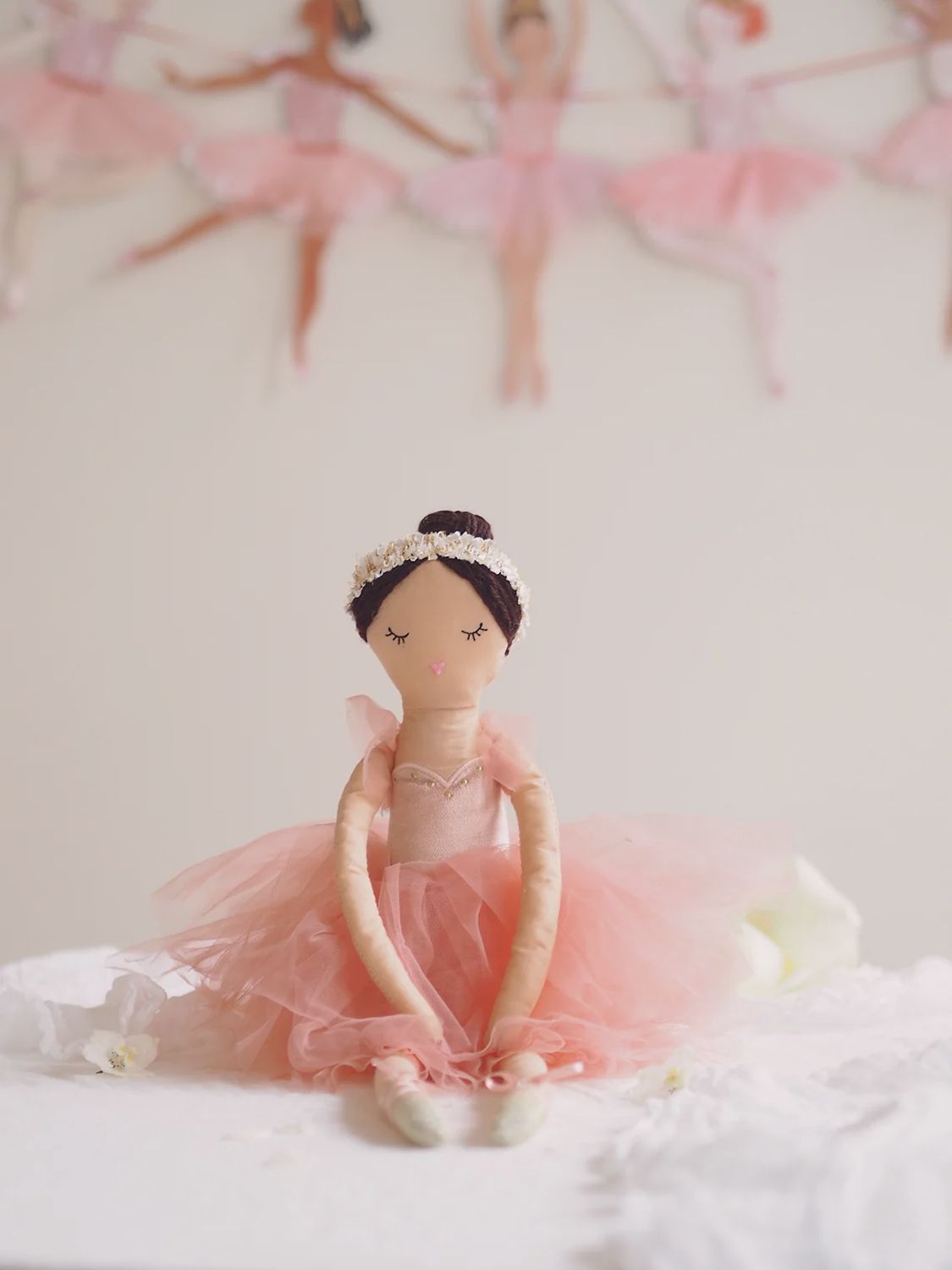 The Mon Ami Juliet Prima Ballerina Doll is a graceful, plush doll designed to resemble a classic prima ballerina. 
