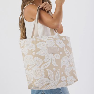 Breezy Day Tripper in Latte