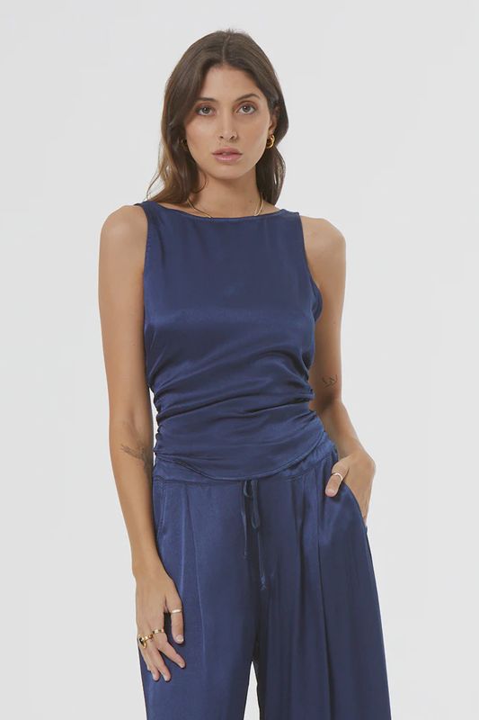 Niiko Top