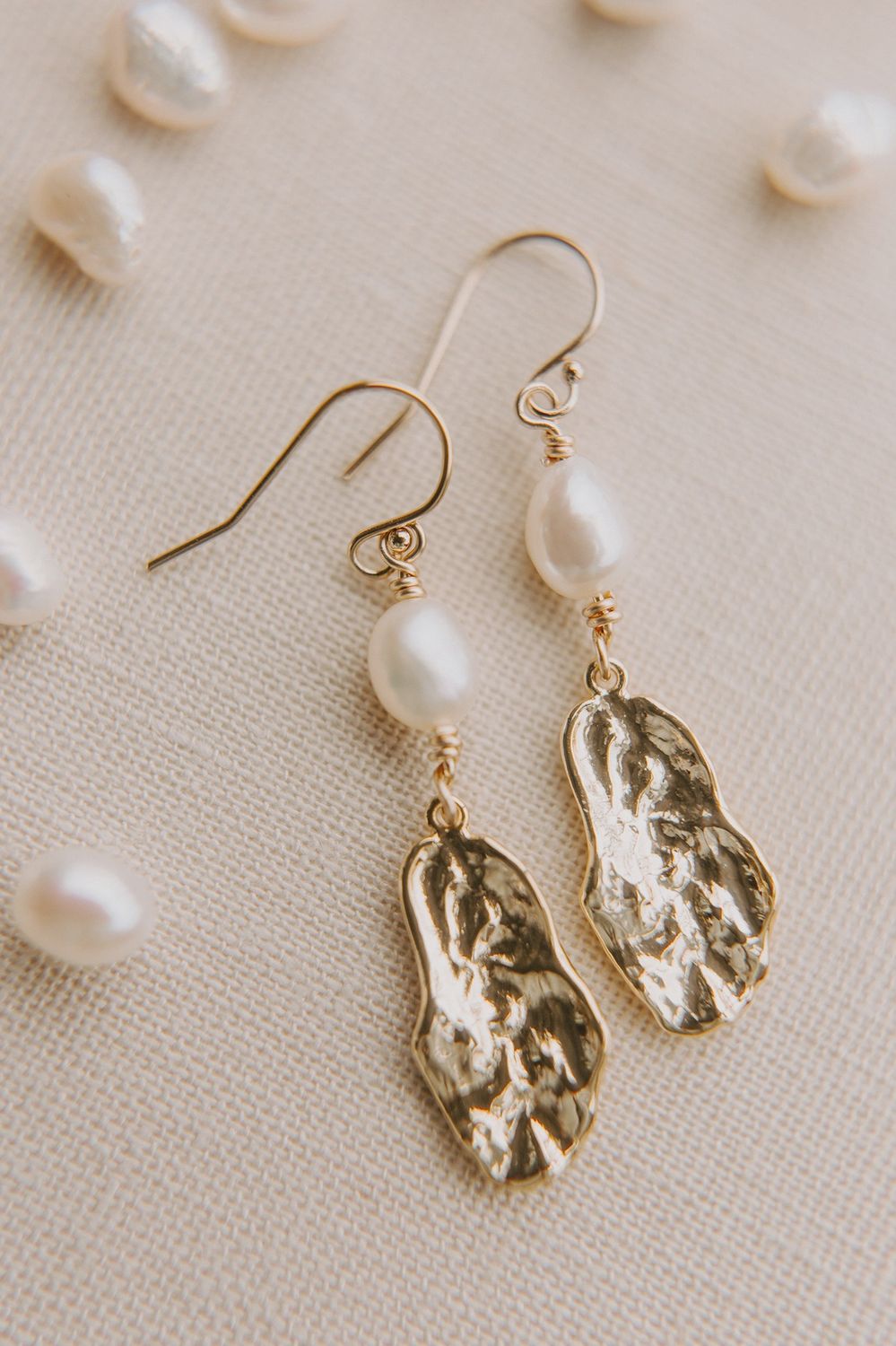 Oyster &amp; Pearl Earrings