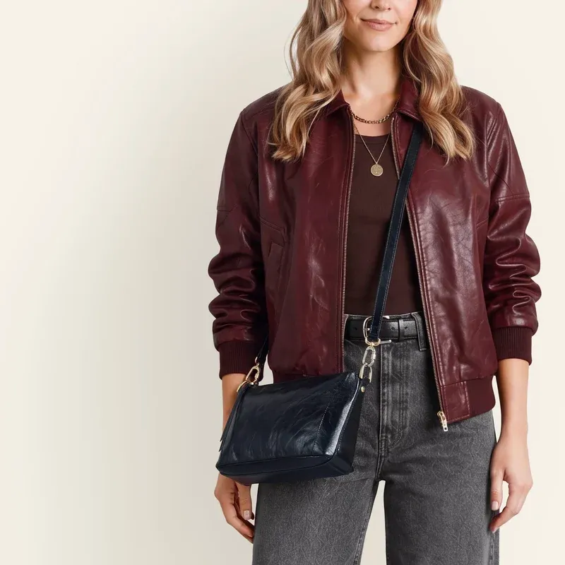 Darcy Carry-All Crossbody