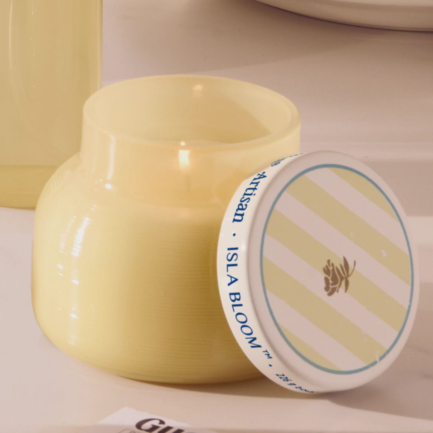 Isla Bloom Caffè Capri Petite Candle