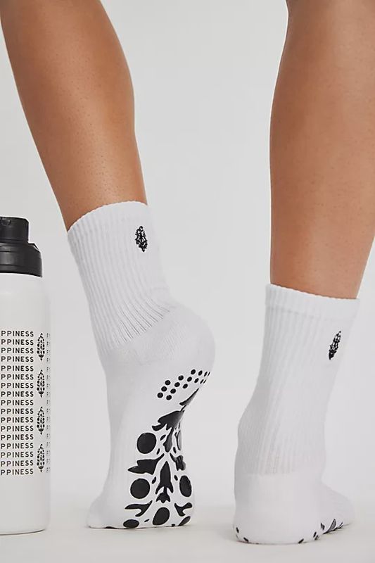 Total Buti Pilates Grip Socks