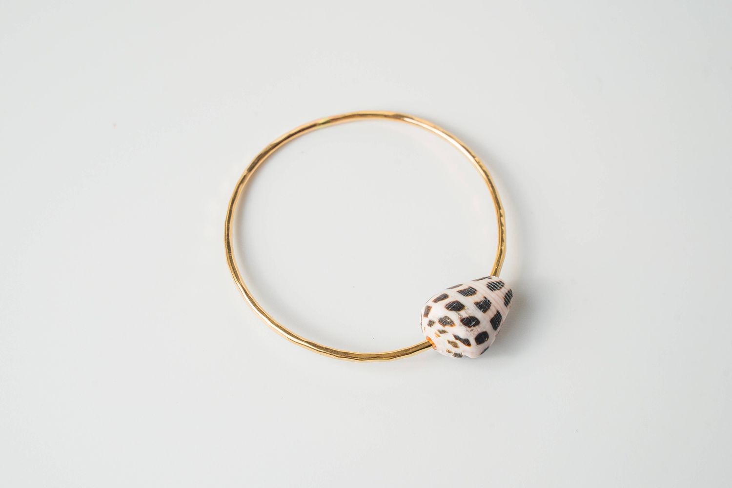 Hebrew Shell Gold Bangle Bracelet, Metal: Small 7.5”, Size: 14K Yellow Gold Filled