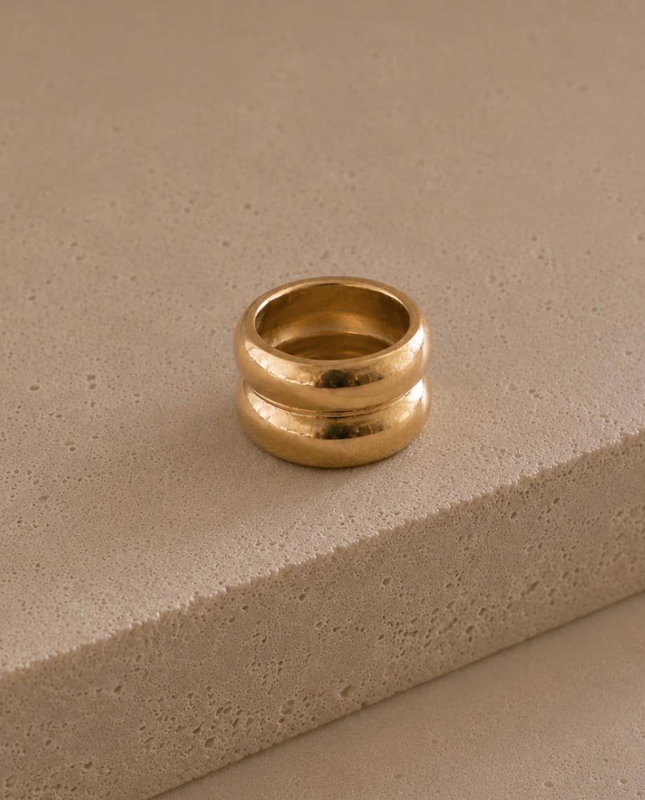 Mia Ring