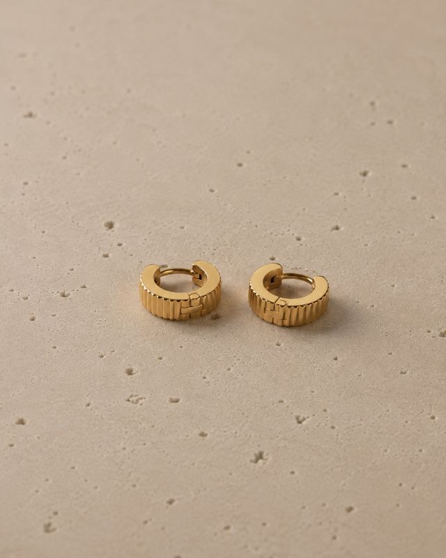 Gemma Huggie Hoops
