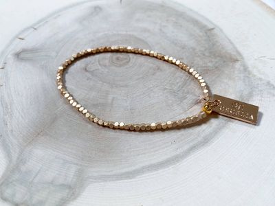 Gold Faceted Single Layering Bracelet