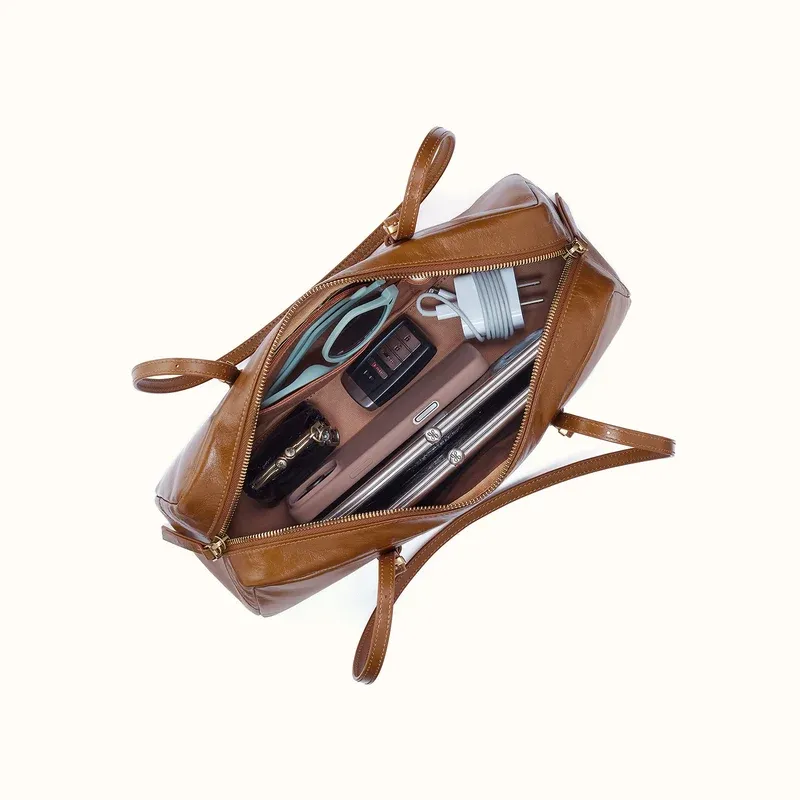 Scottie Satchel