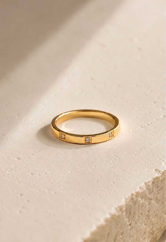 Elle CZ Band Ring