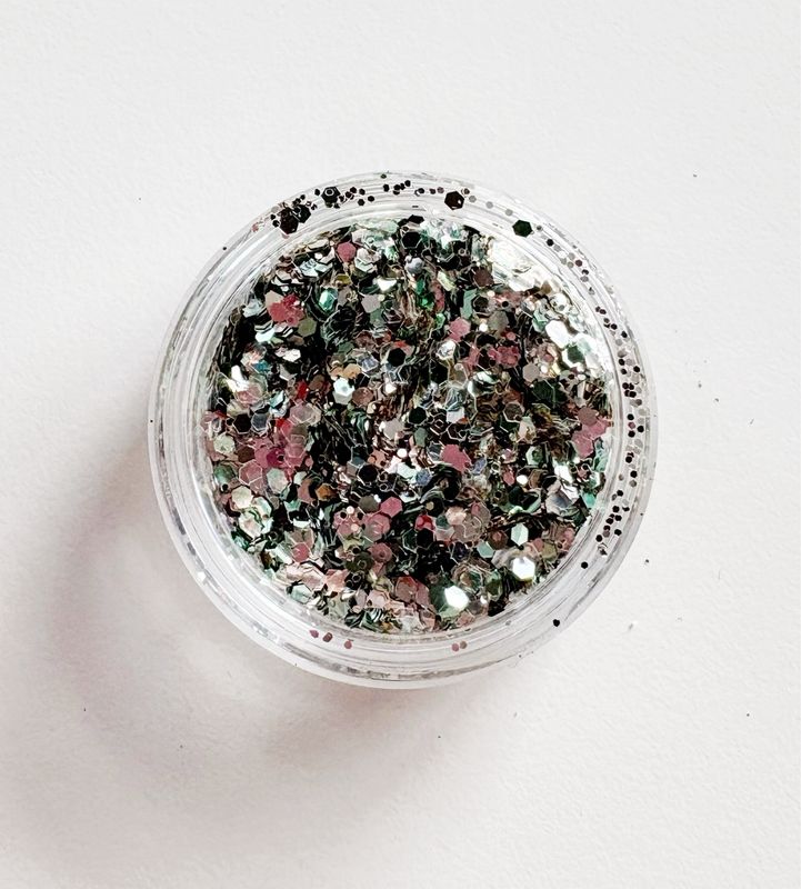 Glitter // ANASTASIA