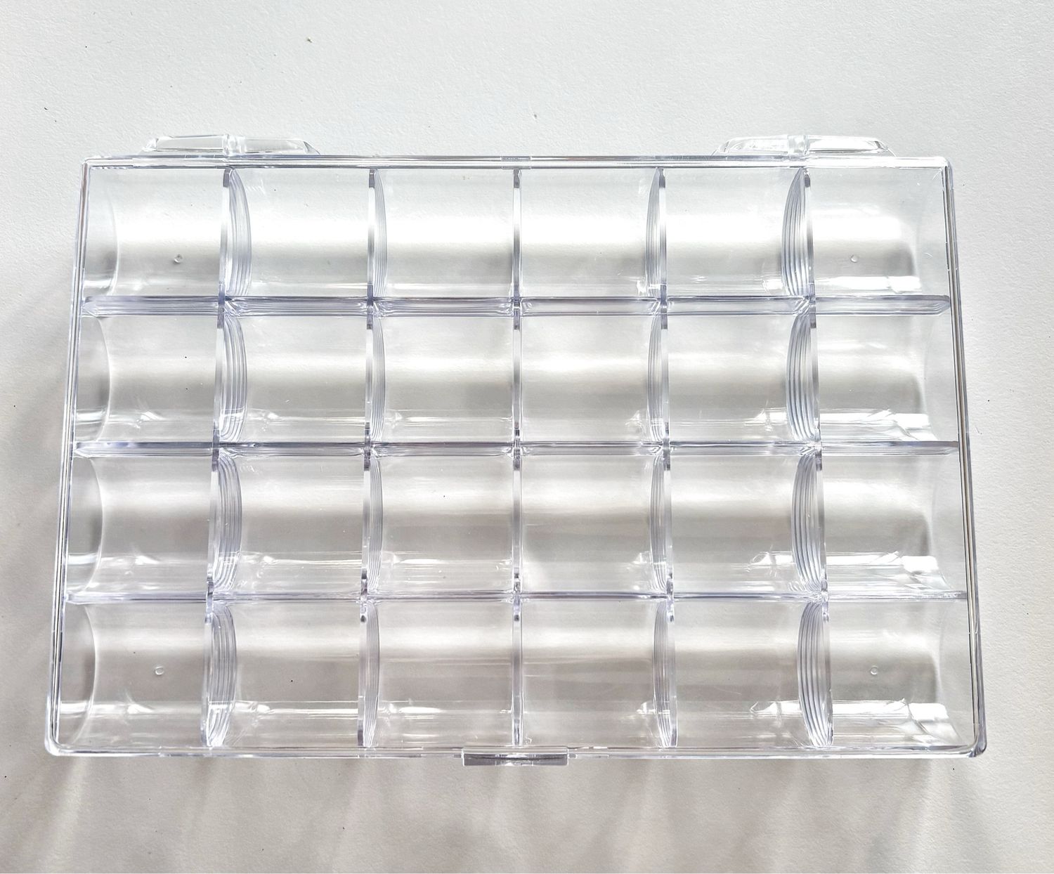 Acryl Storage // 24 rum