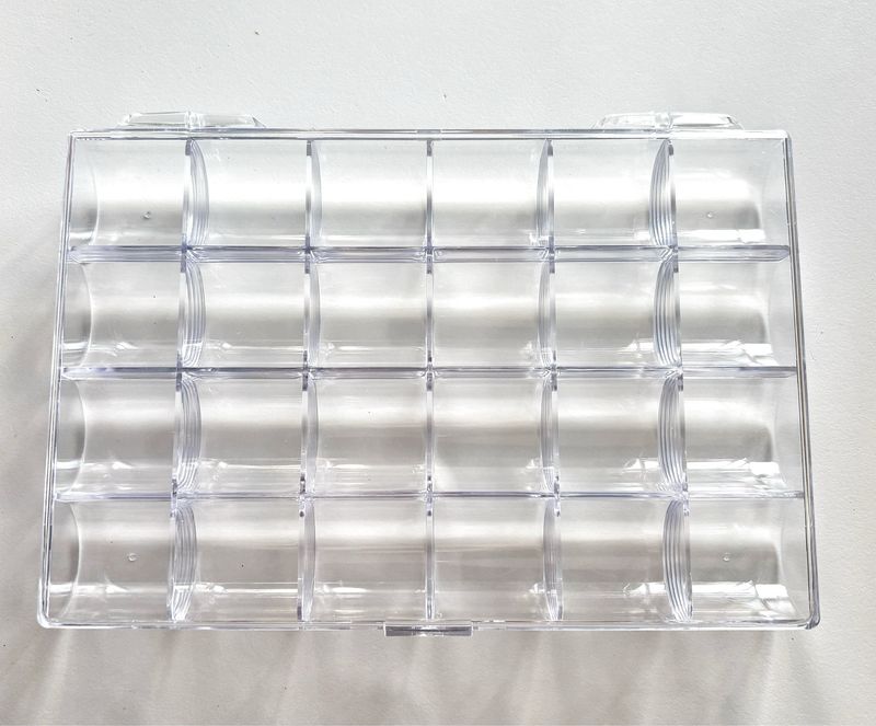 Acryl Storage // 24 rum