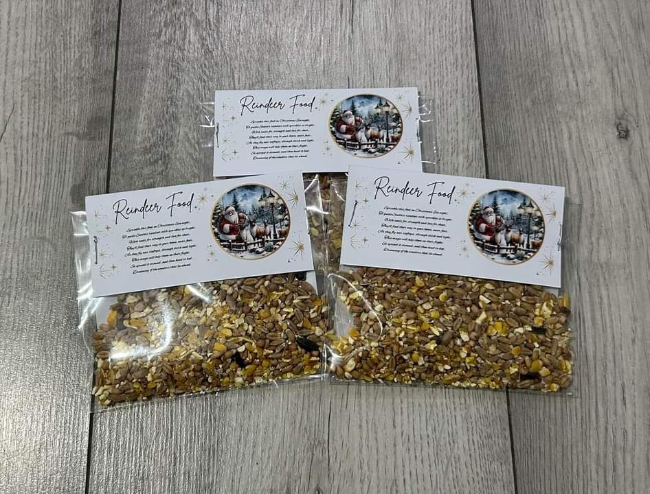 Reindeer food pouch