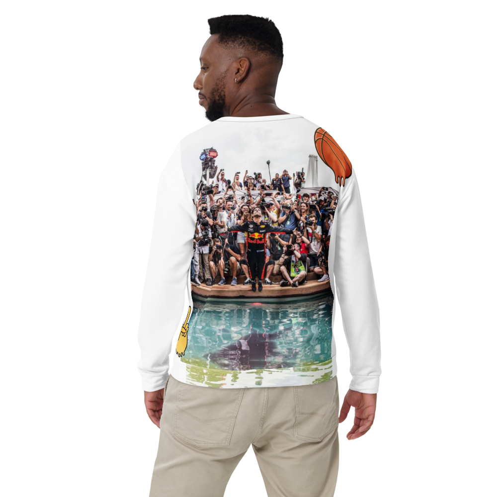 DR3 unisex sweatshirt