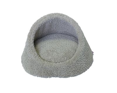 Trouble &amp; Trix Winter Cat Bed