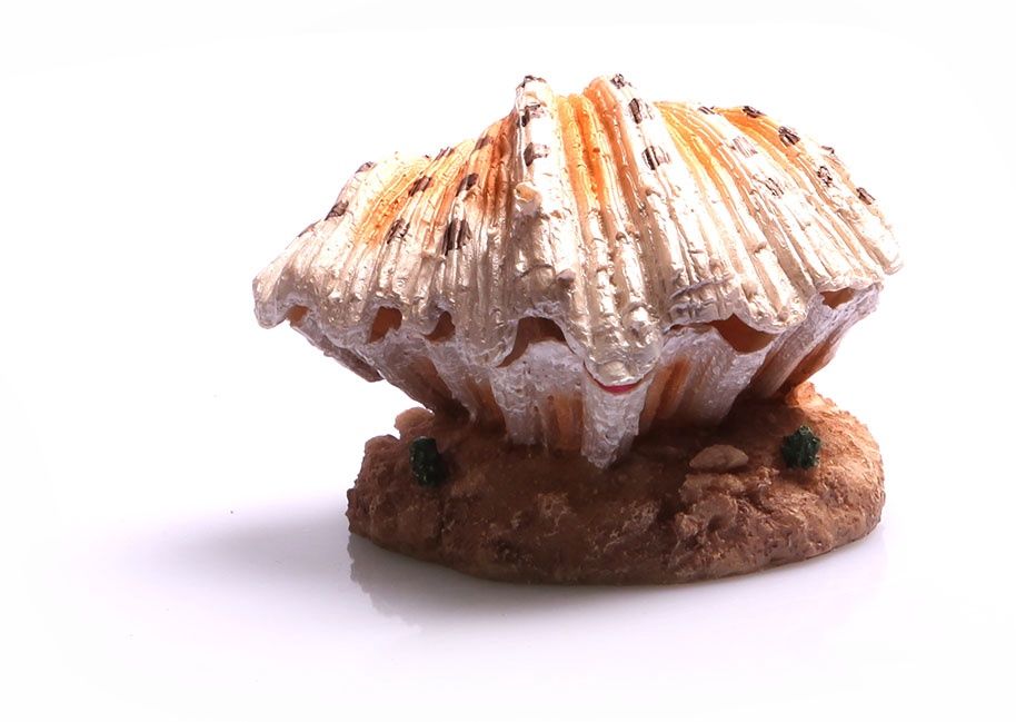 Aqua One Ornament - Air Operated Clam On Sand