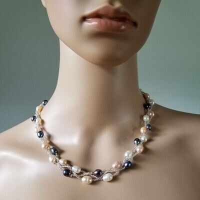 Colored Freshwater Pearls Necklace and Bracelet