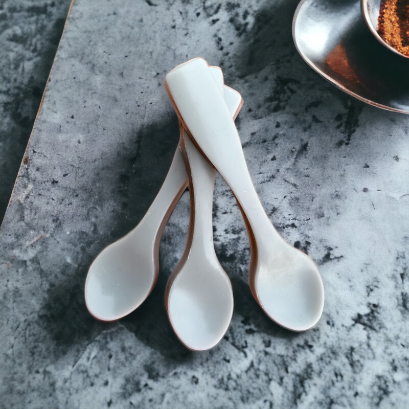 Spoon Wax or Soap Embeds