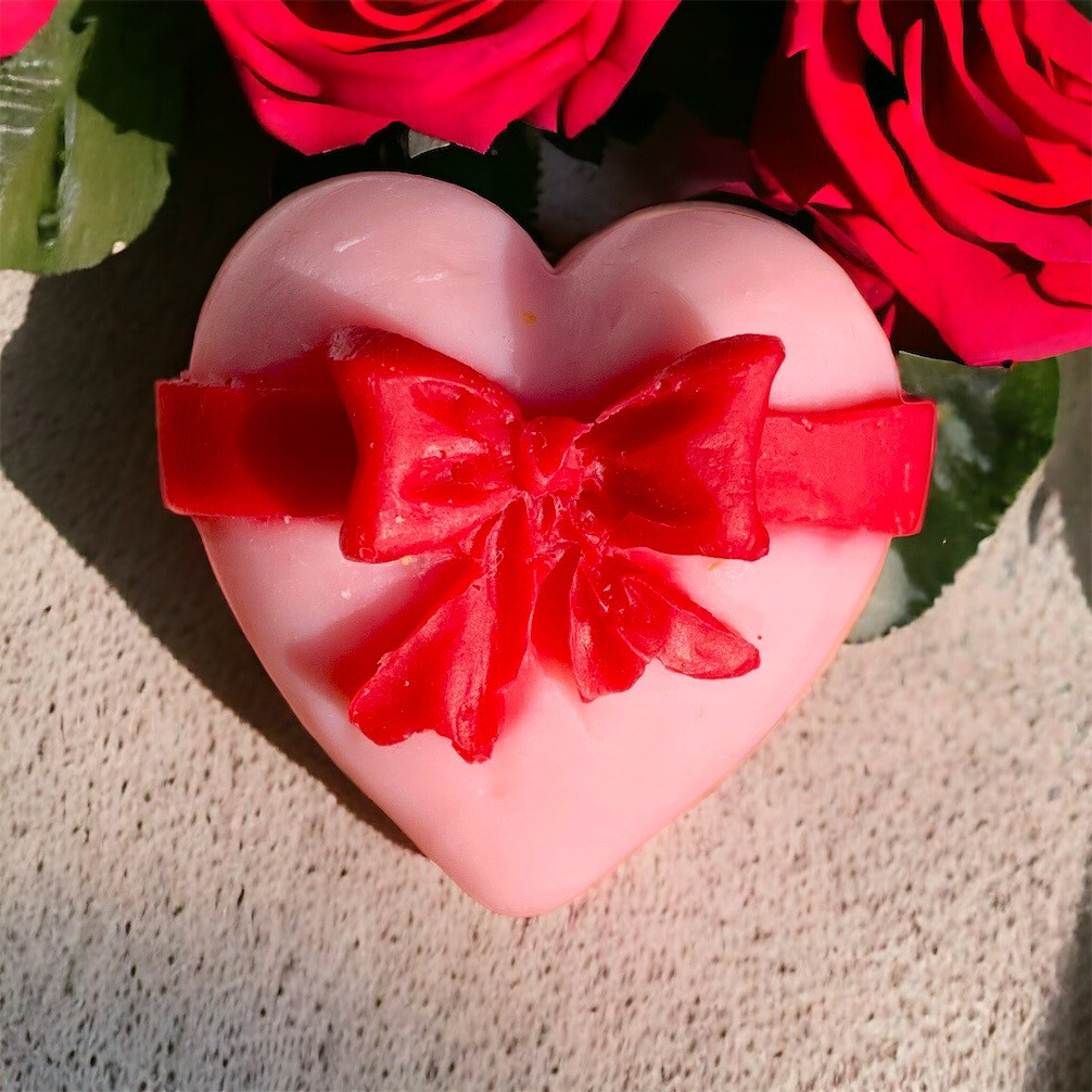 Exclusive Heart with Ribbon Wax Embeds