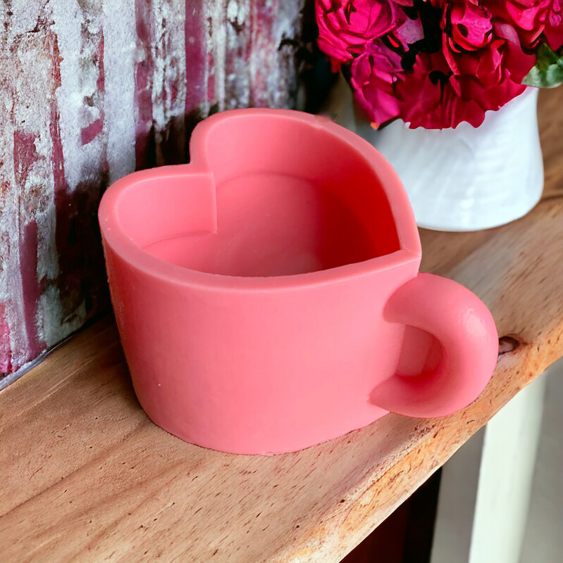 Cup O’ Love Teacup Wax Embed
