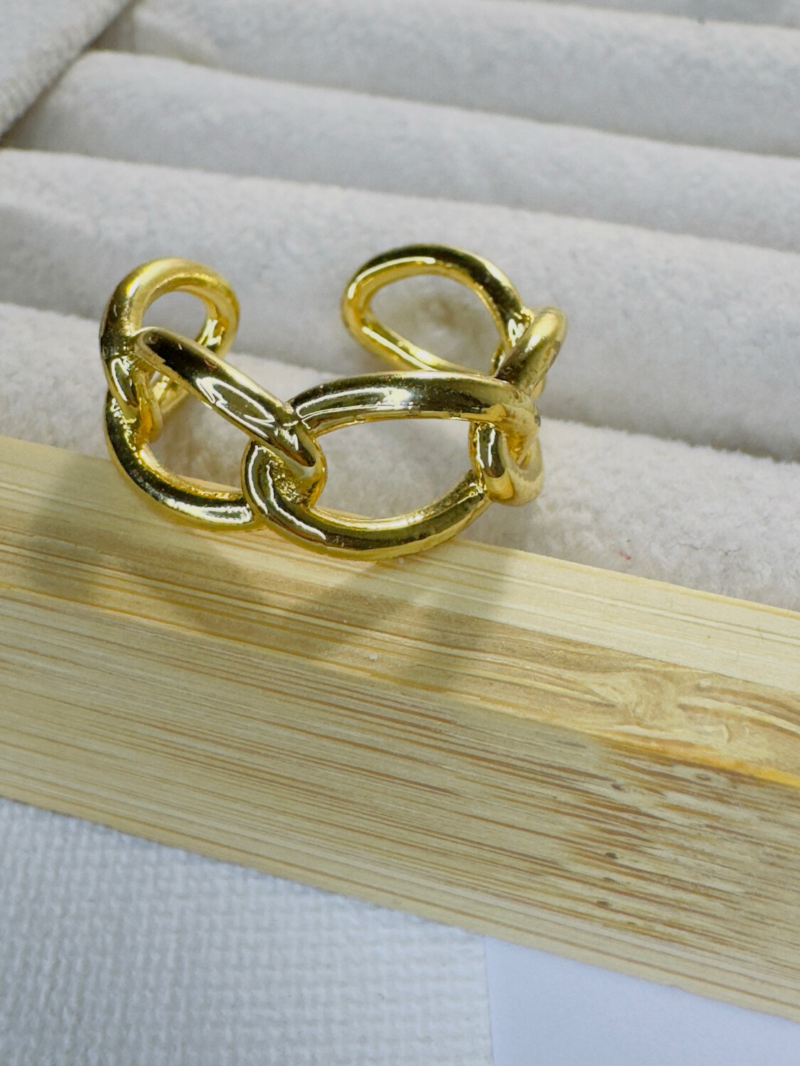 Anillo ajustable con baño de oro 