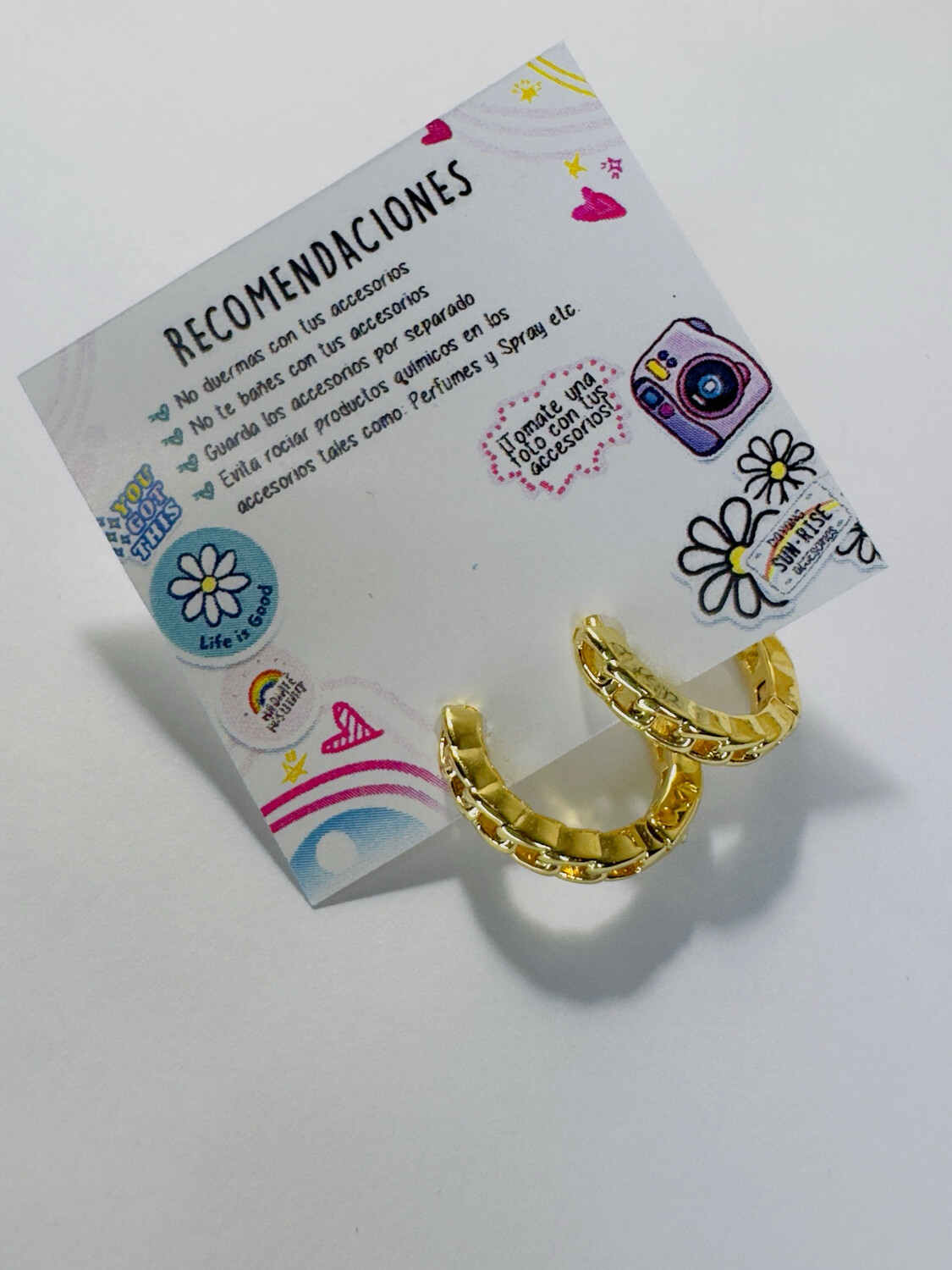 Argollas sencillas con baño de oro 