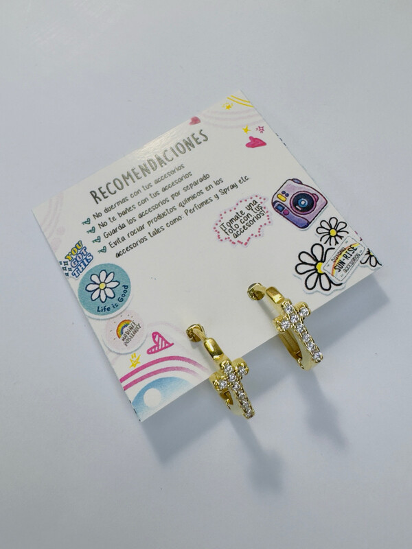 Argollas con cruz y circones 