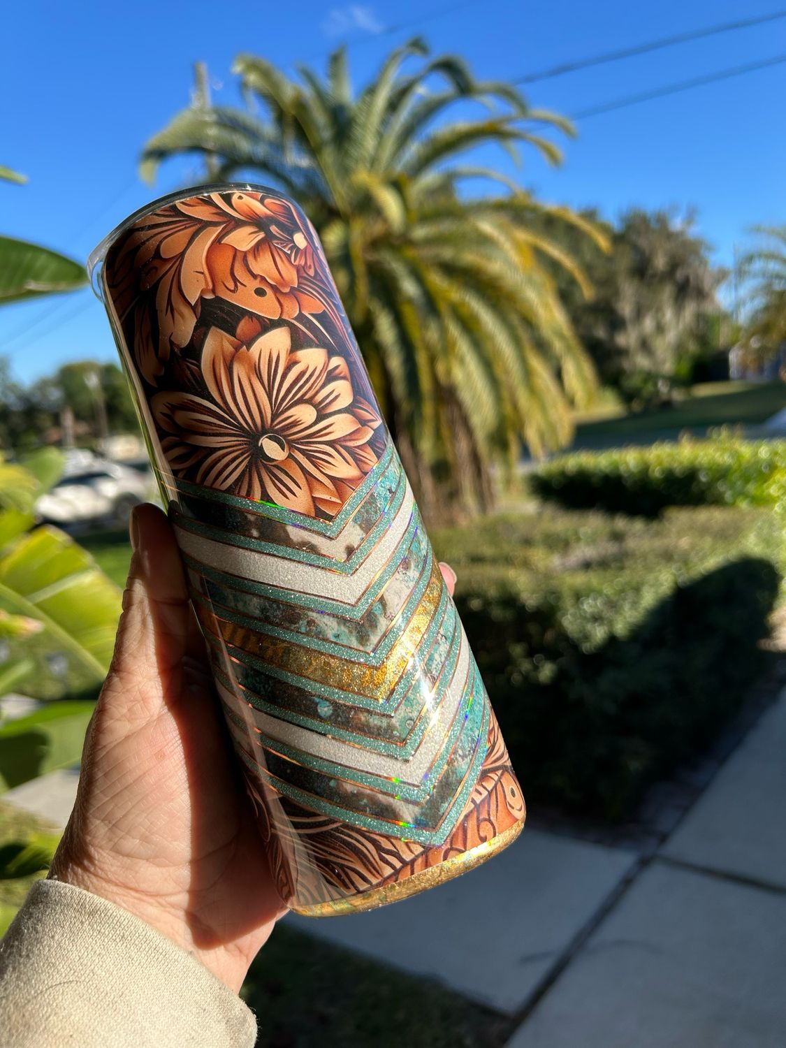 Tooled Leather 20 Oz Skinny