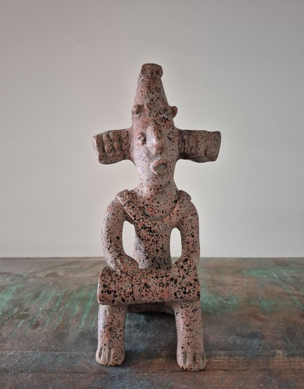 Nieuw - Sculptuur in terracotta