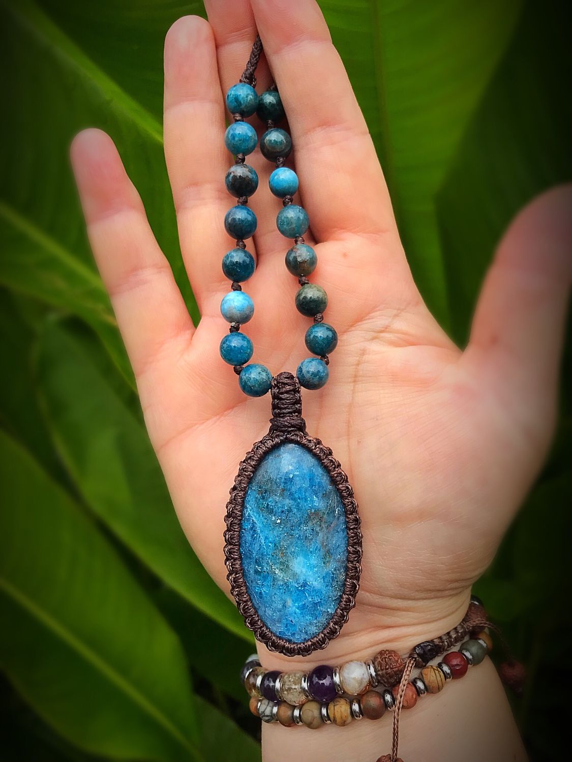 Apatite Pendant With 8 Stones Necklace