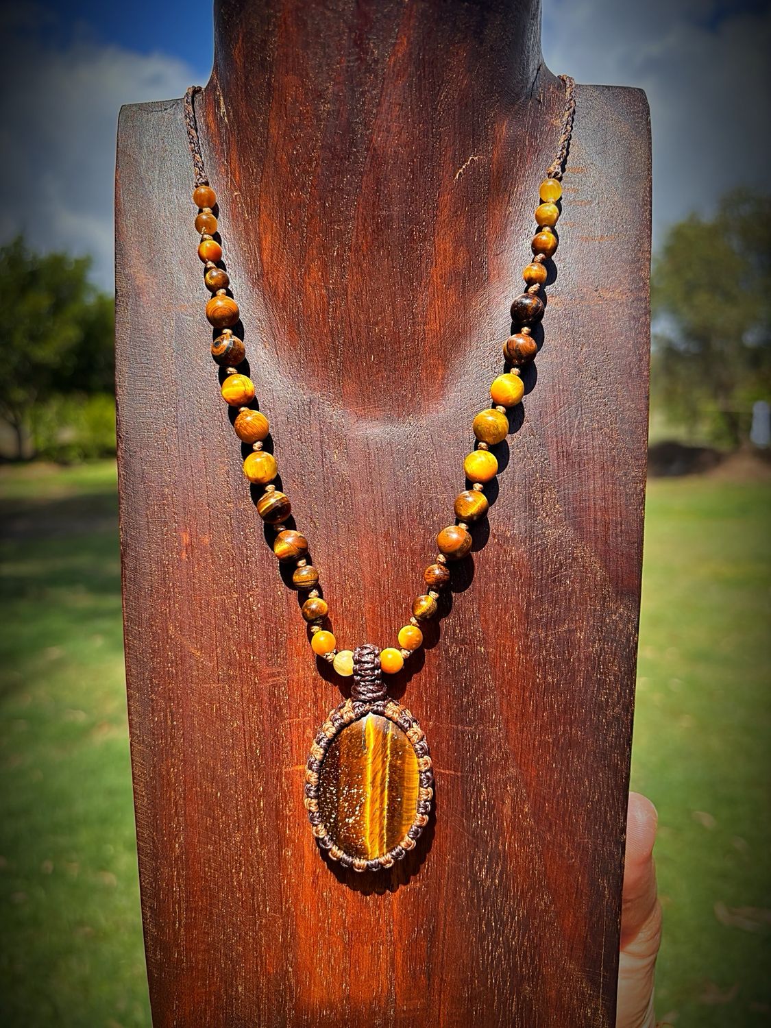 Tiger’s Eye Pendant With Honey Tiger’s Eye Beaded Necklace