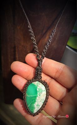 Lucin Varisite Pendant