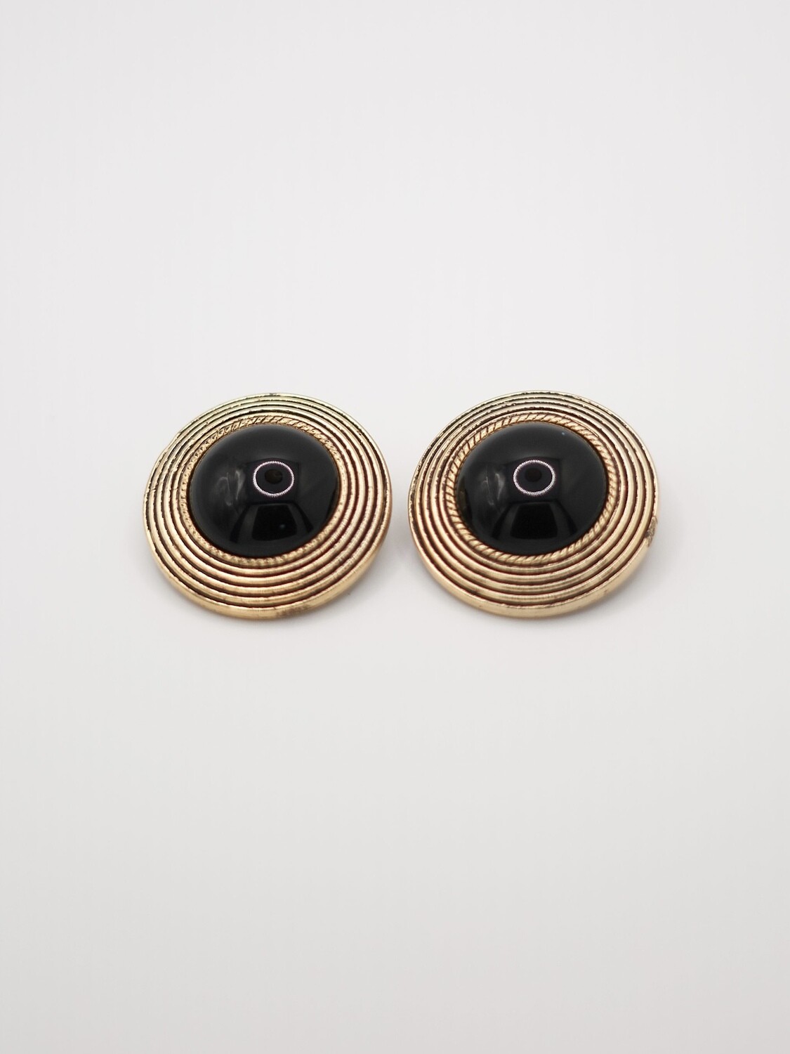 BLACK CABOCHON EARRINGS