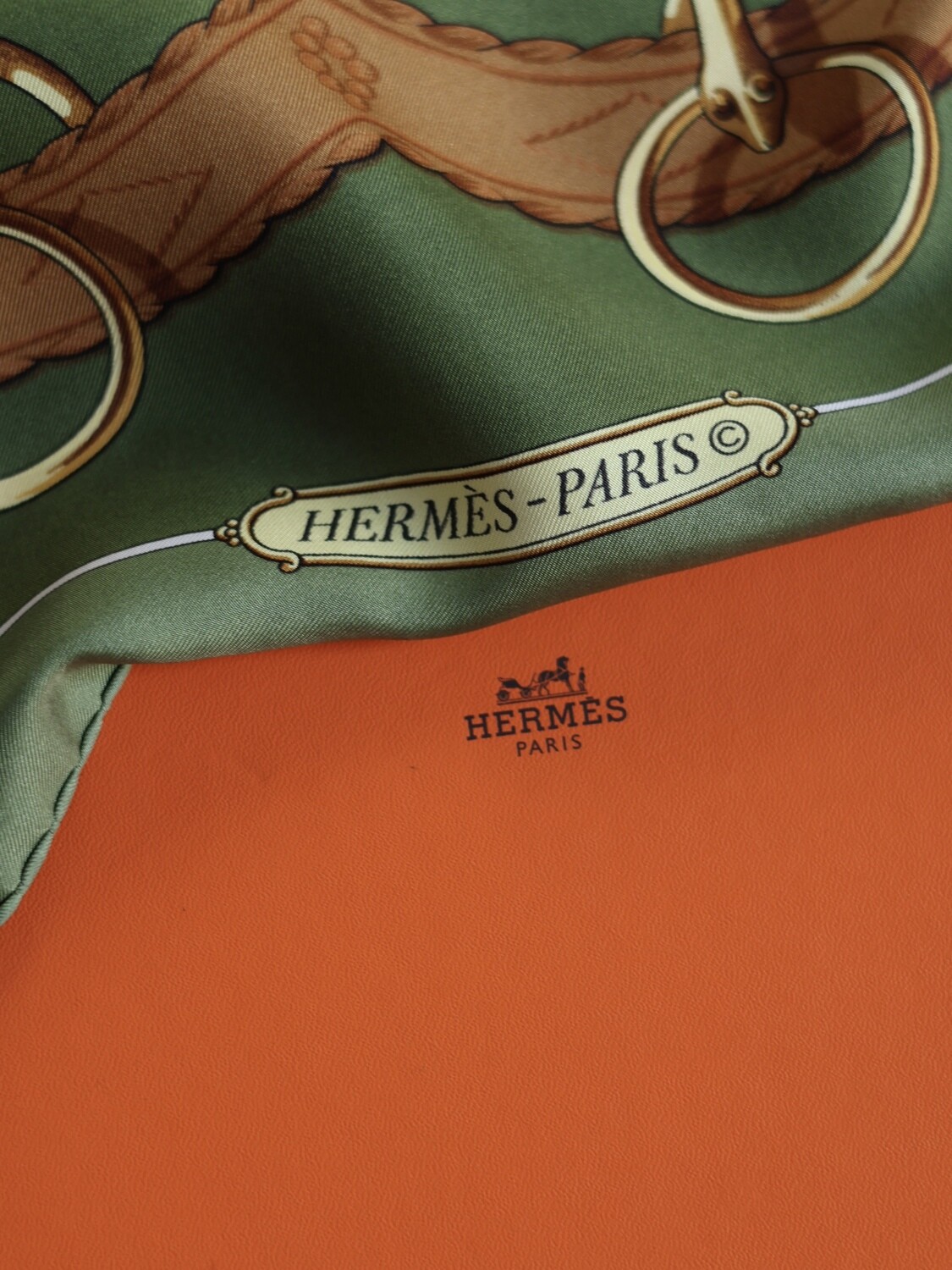 HERMÈS PROFILÉ SCARF