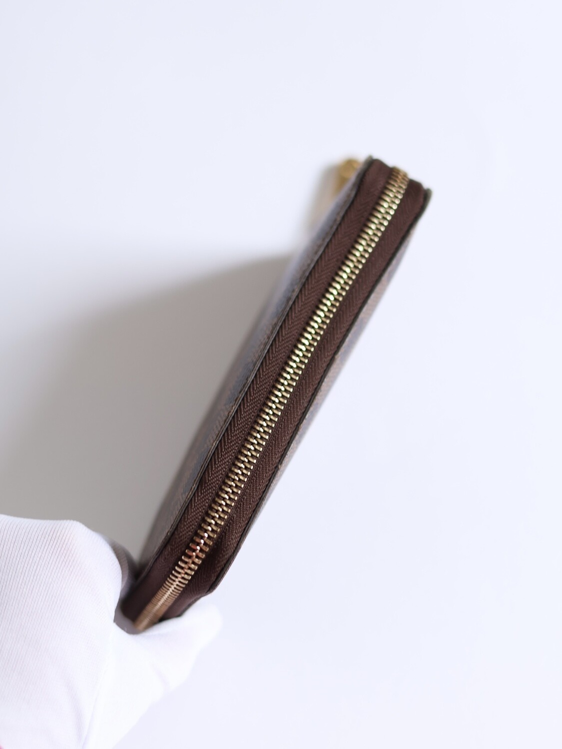 LOUIS VUITTON ZIPPY DAMIER WALLET
