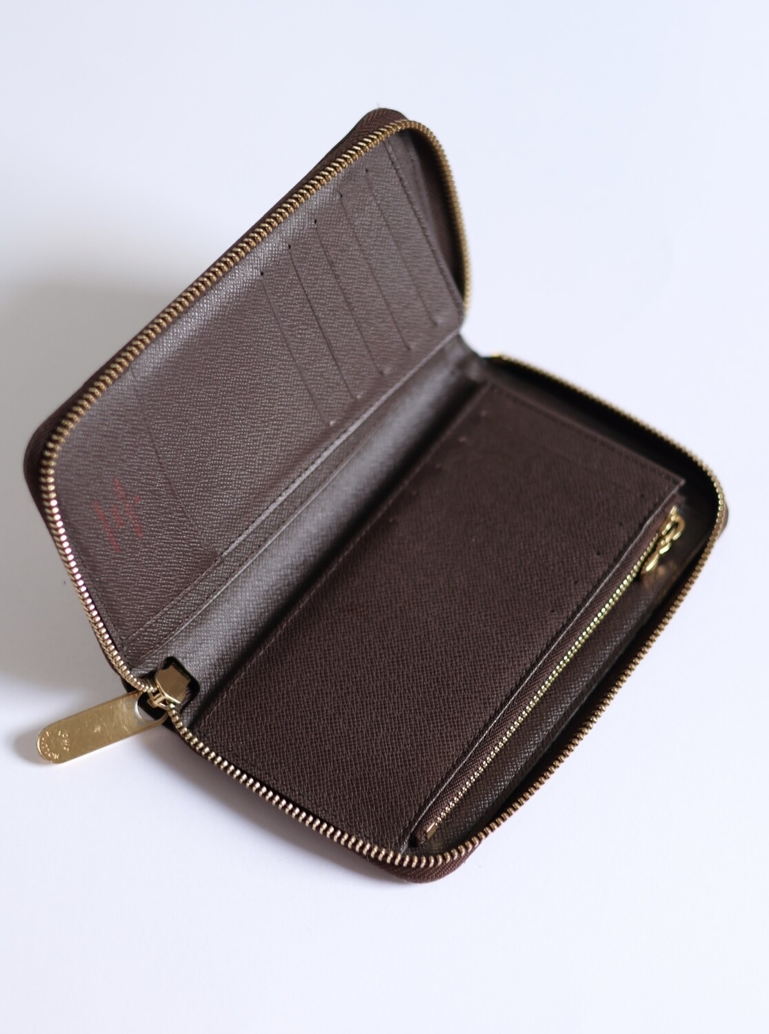LOUIS VUITTON ZIPPY DAMIER WALLET