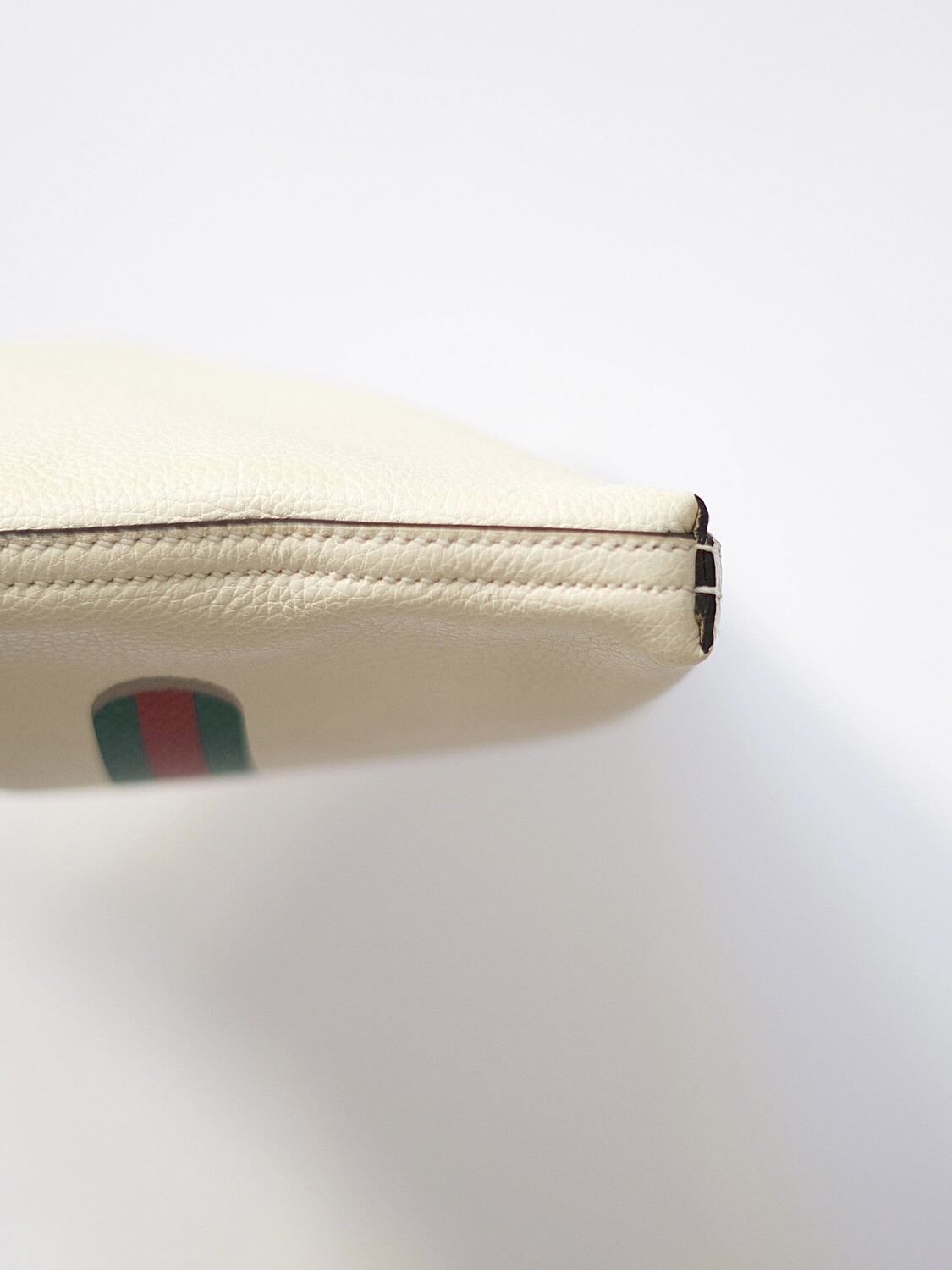 GUCCI LOGO POUCH