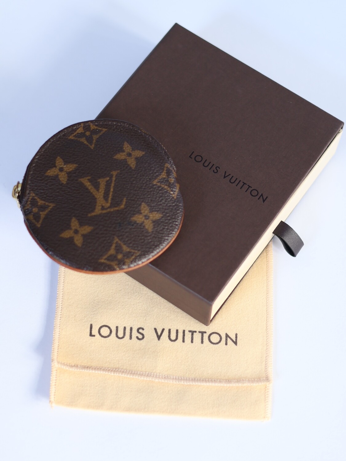 LOUIS VUITTON COIN PURSE