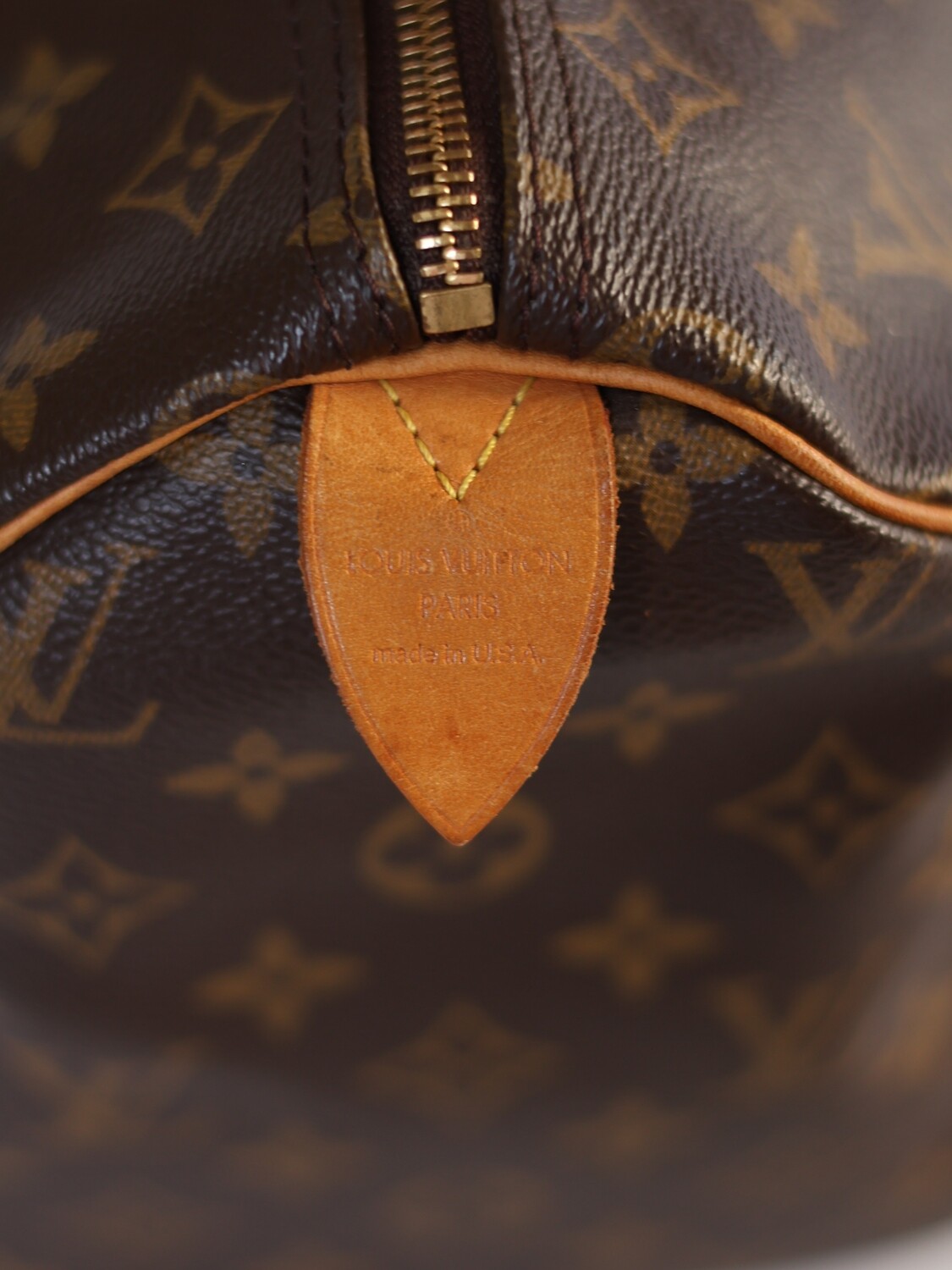 LOUIS VUITTON SPEEDY BAG