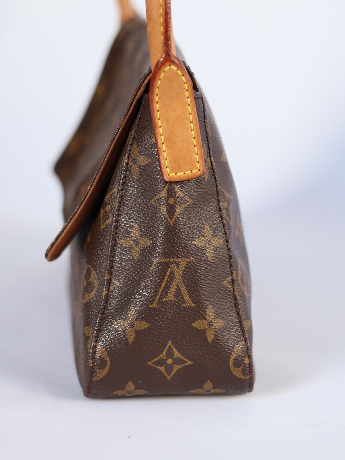 LOUIS VUITTON LOOP BAG