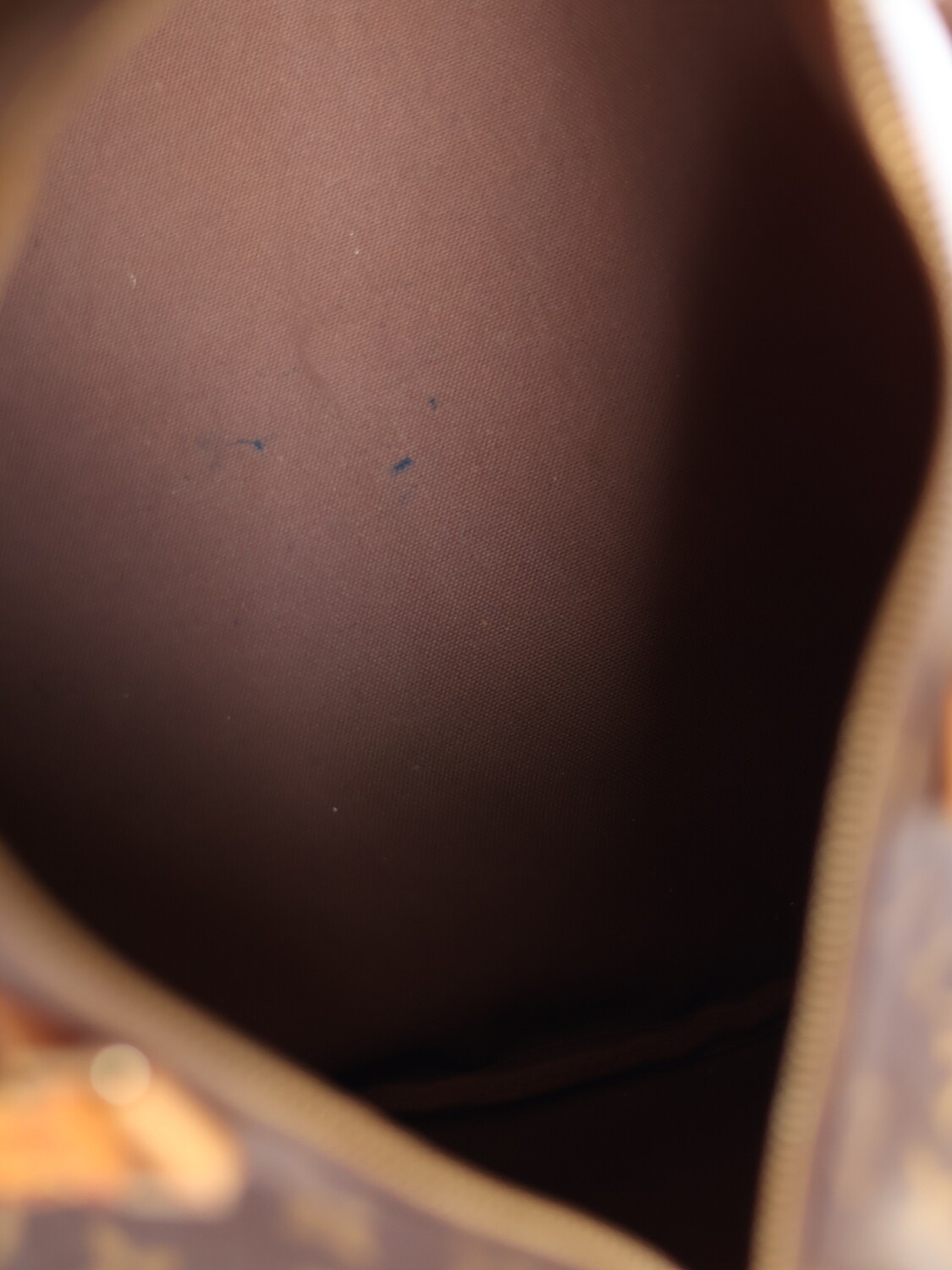 LOUIS VUITTON SPEEDY BAG