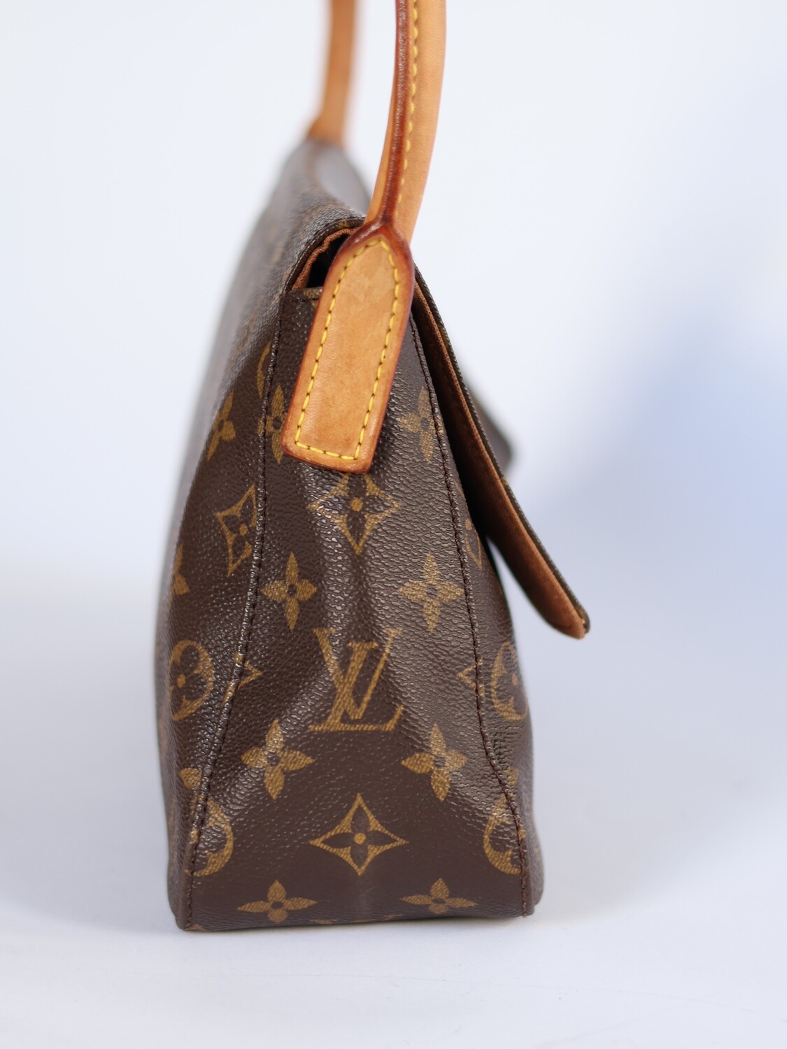 LOUIS VUITTON LOOP BAG
